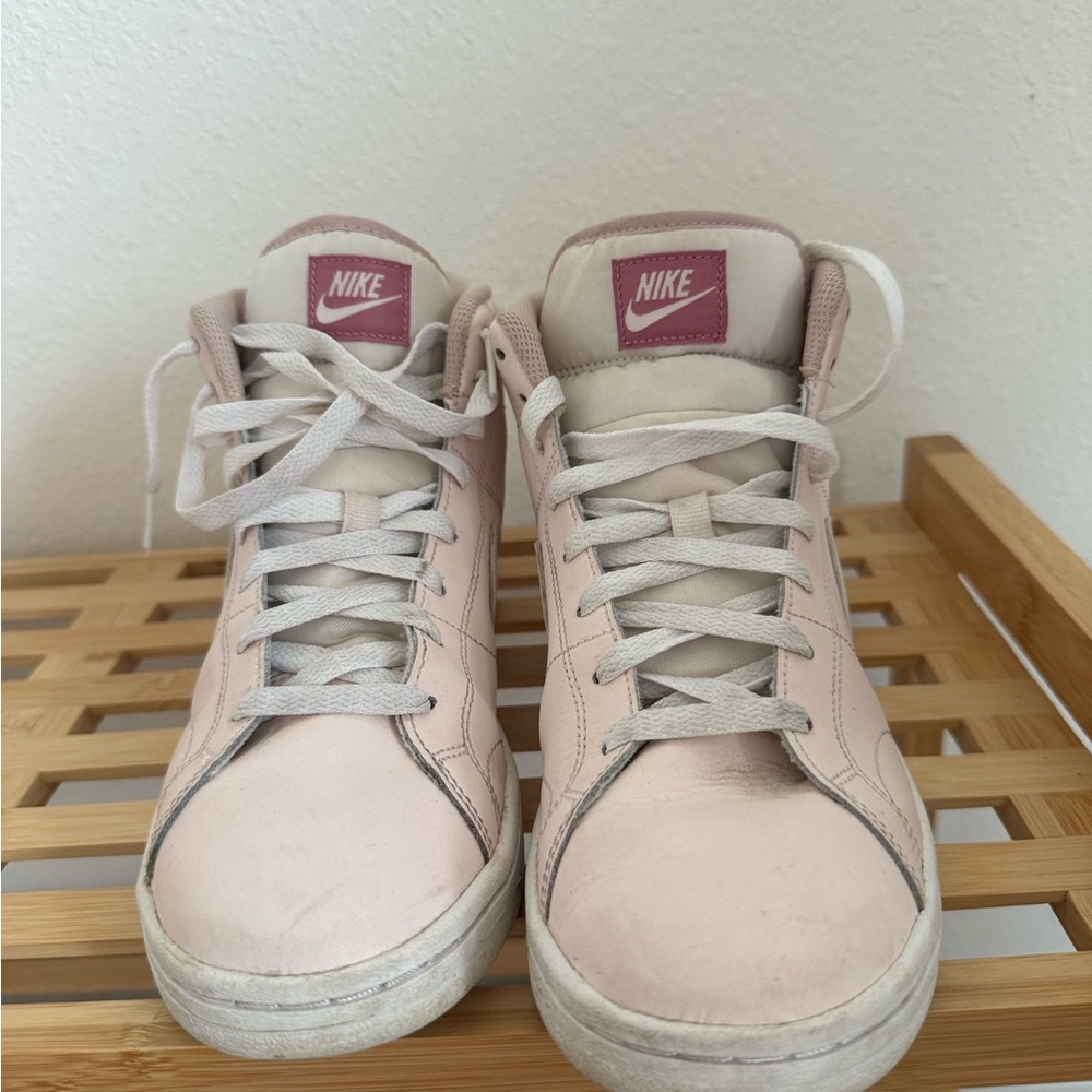 Nike light Pink and White Sneakers high Top blazer